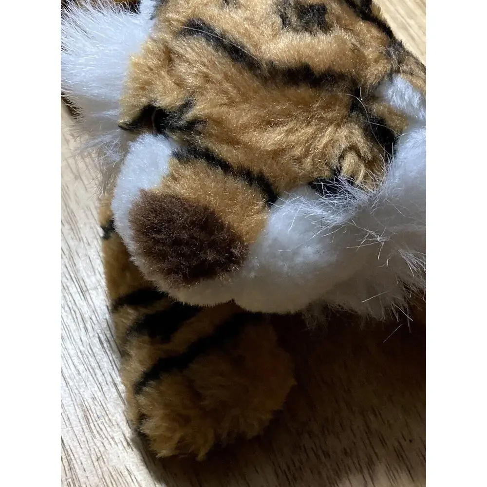 ACM tiger lying inv